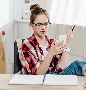 ChatGPT, Canva i TikTok – jak nowe technologie mogą pomóc w karierze?