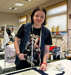 Słowo, dźwięk i nić, czyli artystyczne sukcesy Karoliny