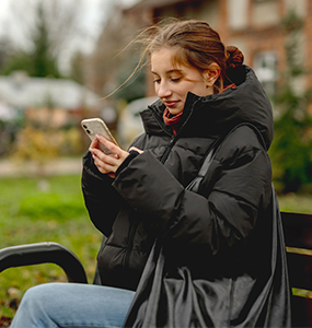 Świadomie w sieci: jak wykorzystać social media w budowaniu kariery